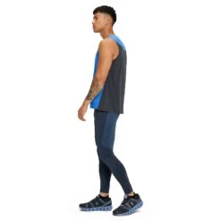 On | Men's Performance Tights - Navy -sportswear 1MD10130856 M On PerformanceTights sidefullbody