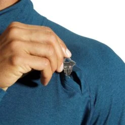 Brooks | Men's Dash 1/2 Zip - Heather Indigo Rush -sportswear 211298407 M Brooks Dash12zip pocketkey