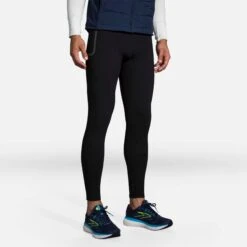 Brooks | Men's Momentum Thermal Tight 13 Brooks | Men's Momentum Thermal Tight -sportswear 211359001 M brooks momthermtight modelfront2