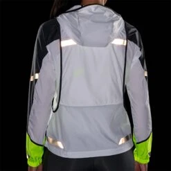 Brooks | Women's Run Visible Convertible Jacket -sportswear 221560134 W Brooks RunVisibleConvertibleJacket backonbodydark