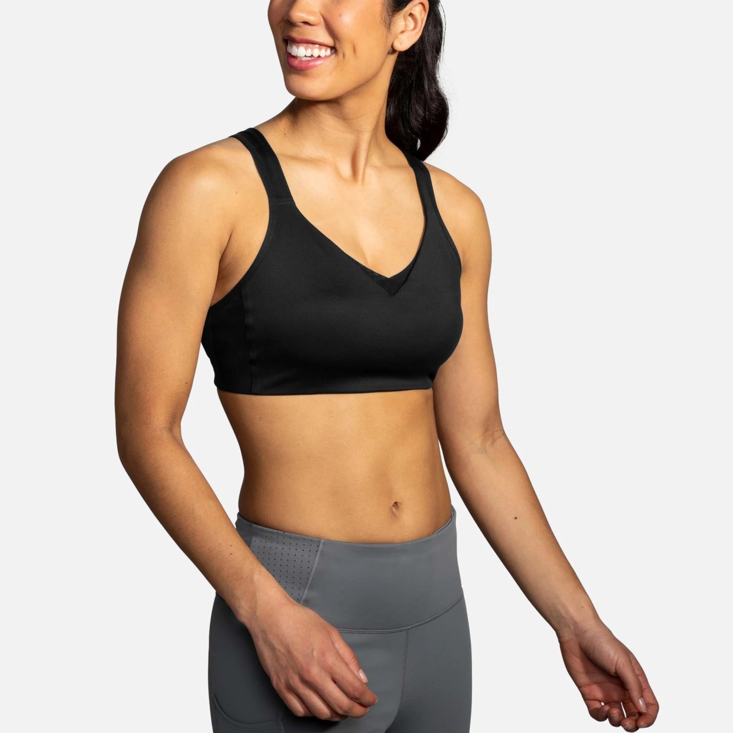 Brooks | Women's Drive Convertible Run Bra - Black 4 Brooks | Women's Drive Convertible Run Bra - Black - Image 2