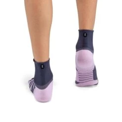 On | Women's Performance Mid Sock -sportswear 355.00833 W On PerformanceMidSock back
