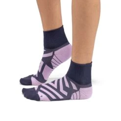 On | Women's Performance Mid Sock -sportswear 355.00833 W On PerformanceMidSock side