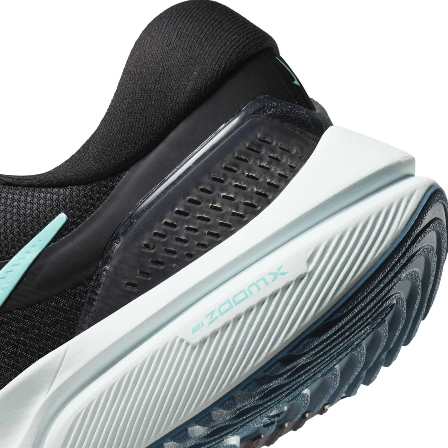 Nike | Women's Air Zoom Vomero 16 Running Shoes 6 Nike | Women's Air Zoom Vomero 16 Running Shoes - Image 4