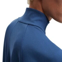 On | Men's Climate Shirt 13 On | Men's Climate Shirt -sportswear M163.00469 M On ClimateShirt neckcuff