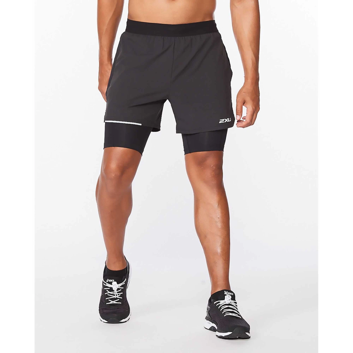 2XU | Men's Aero 2-in-1 5 Inch Shorts 4 2XU | Men's Aero 2-in-1 5 Inch Shorts - Image 2