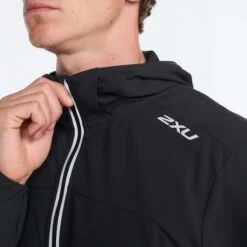 2XU | Men's Aero Jacket - Black -sportswear MR6858aBLKSRF M 2XU AeroJacket zipper